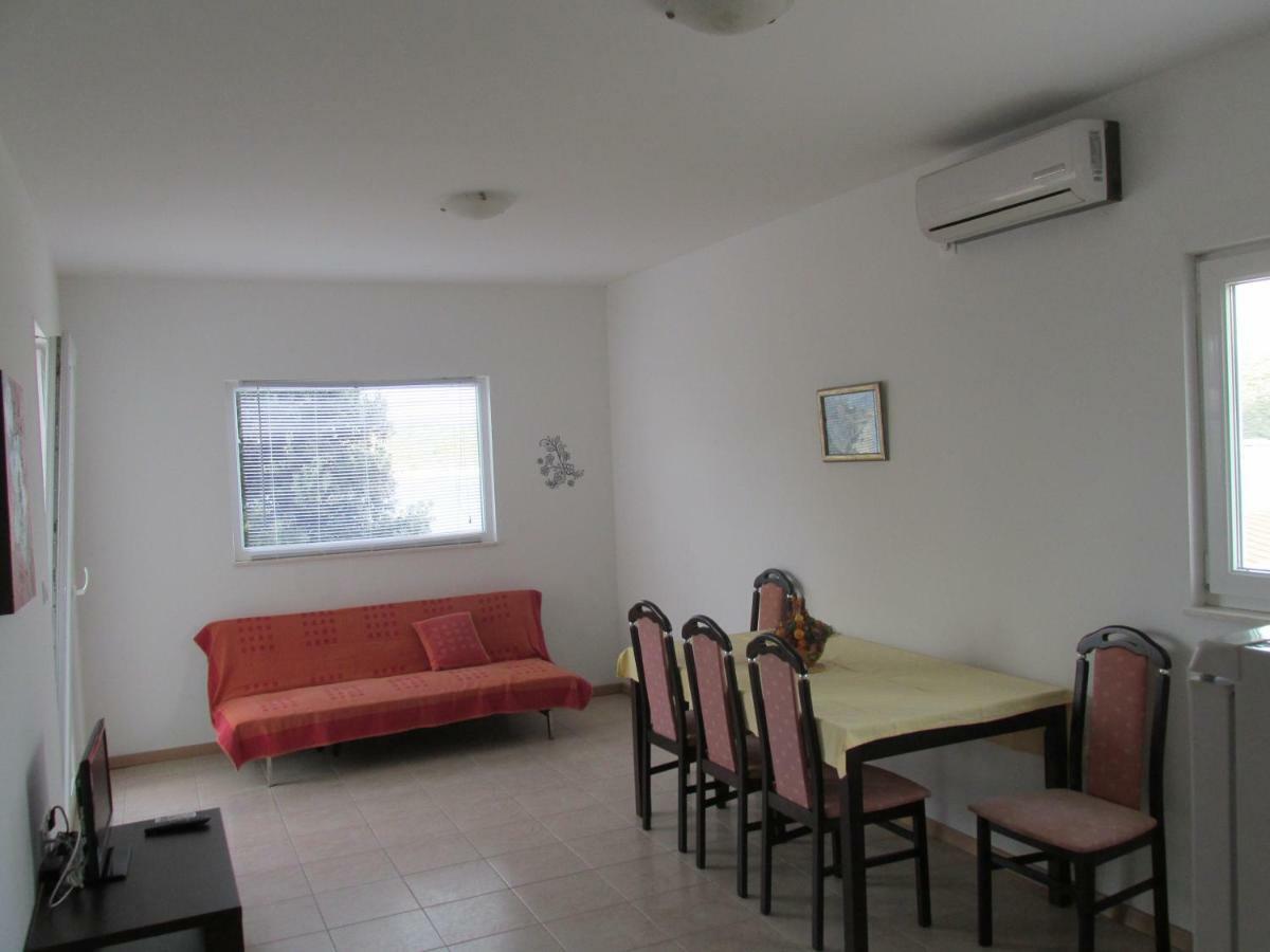 Sunny Apartman Pajdek Sevid Buitenkant foto